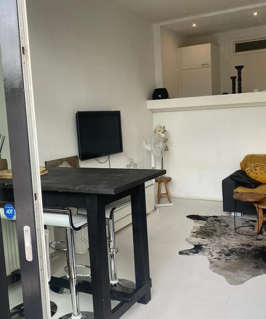 Canal Garden Apartment Staywell Amsterdam Netherlands