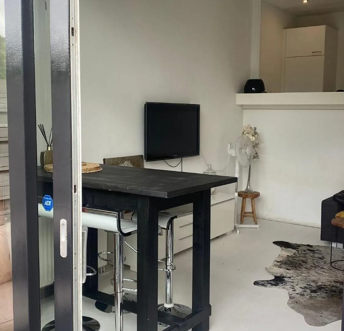 Canal Garden Apartment Staywell Amsterdam